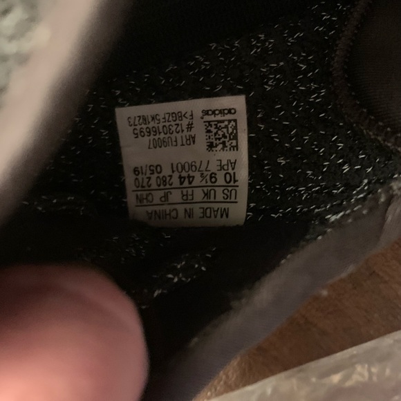 adidas gazelle silver green womens ADIDAS YEEZY BOOST 350. White textured sneakers. Size 38  Hibuy market